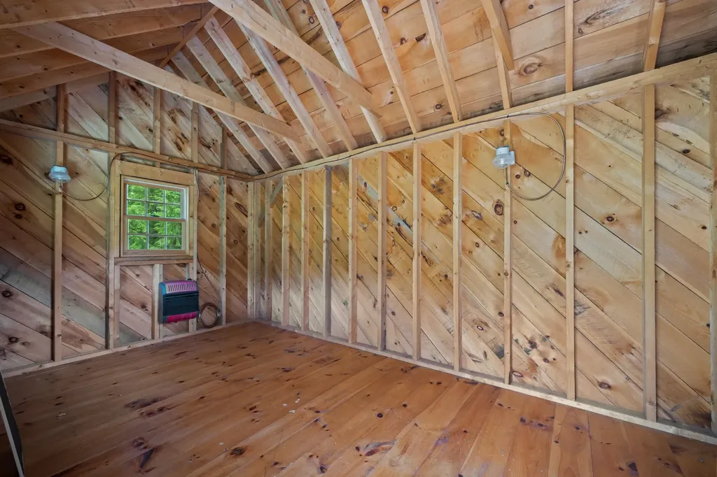 125 Clough Hill Road Lyman NH 03585