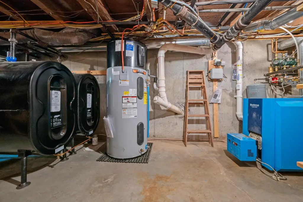 125 Clough Hill Road Lyman NH 03585