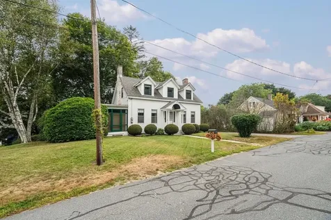 8 Prospect Street Newport NH 03773