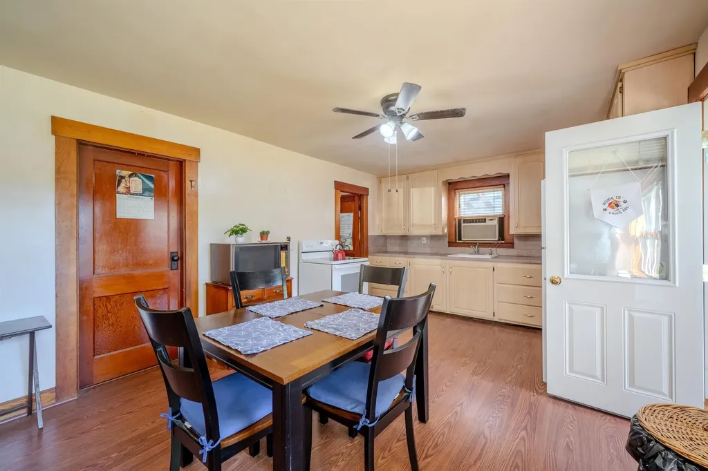 72 Linwood Street Nashua NH 03060