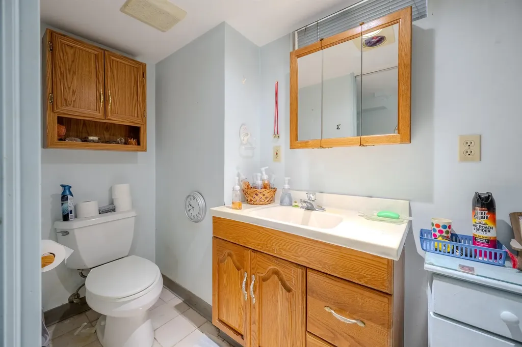 72 Linwood Street Nashua NH 03060