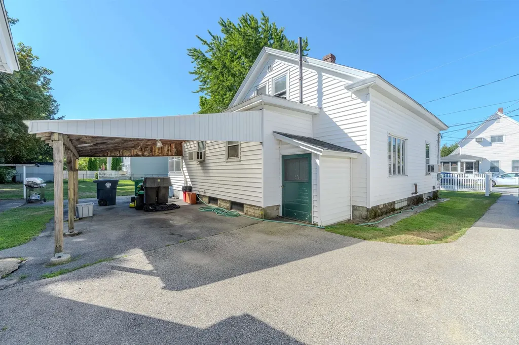 72 Linwood Street Nashua NH 03060