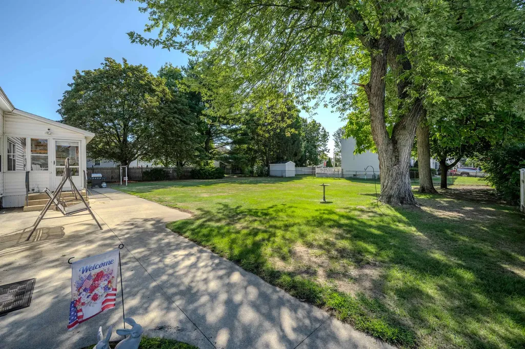 72 Linwood Street Nashua NH 03060
