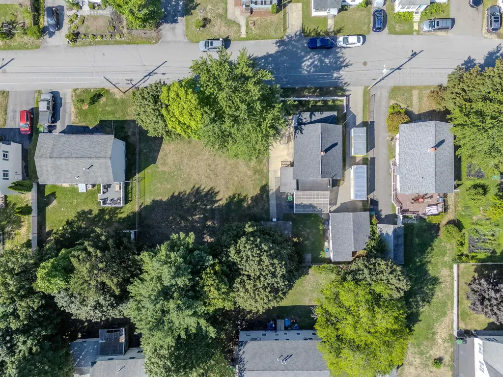 72 Linwood Street Nashua NH 03060