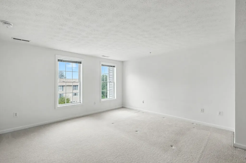 19 Georgetown Drive Nashua NH 03062