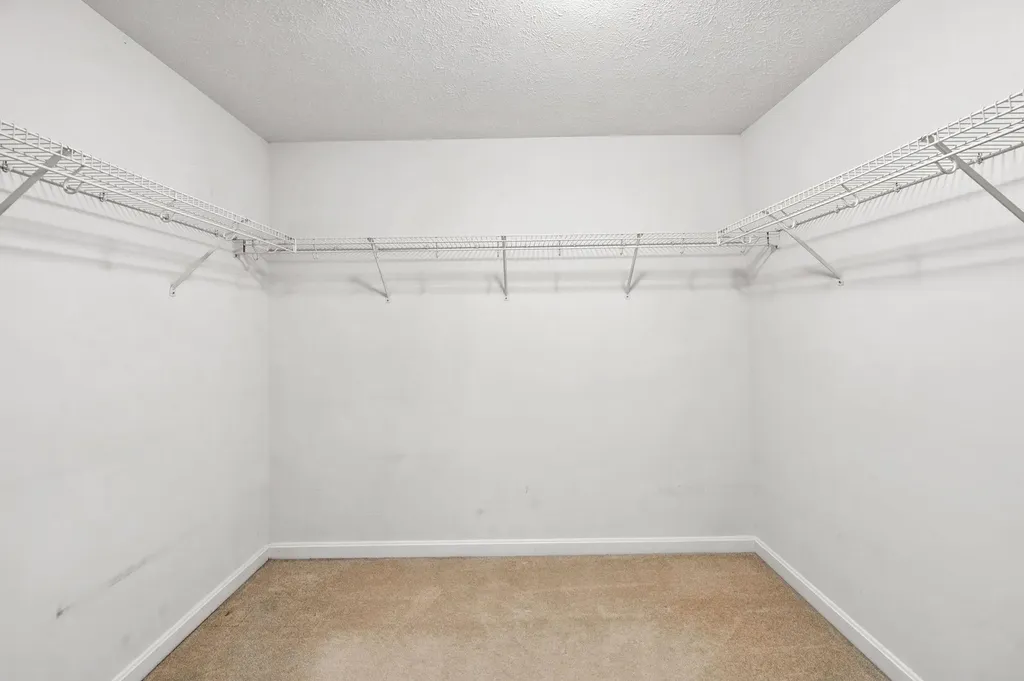 19 Georgetown Drive Nashua NH 03062