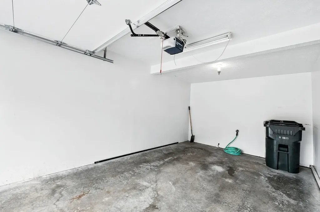 19 Georgetown Drive Nashua NH 03062