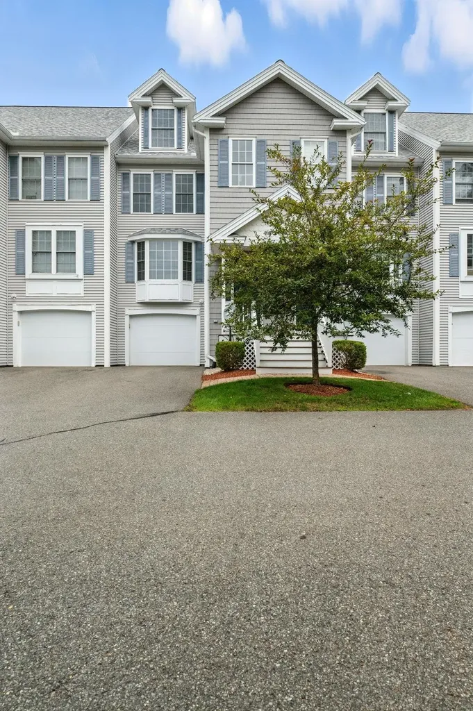 19 Georgetown Drive Nashua NH 03062