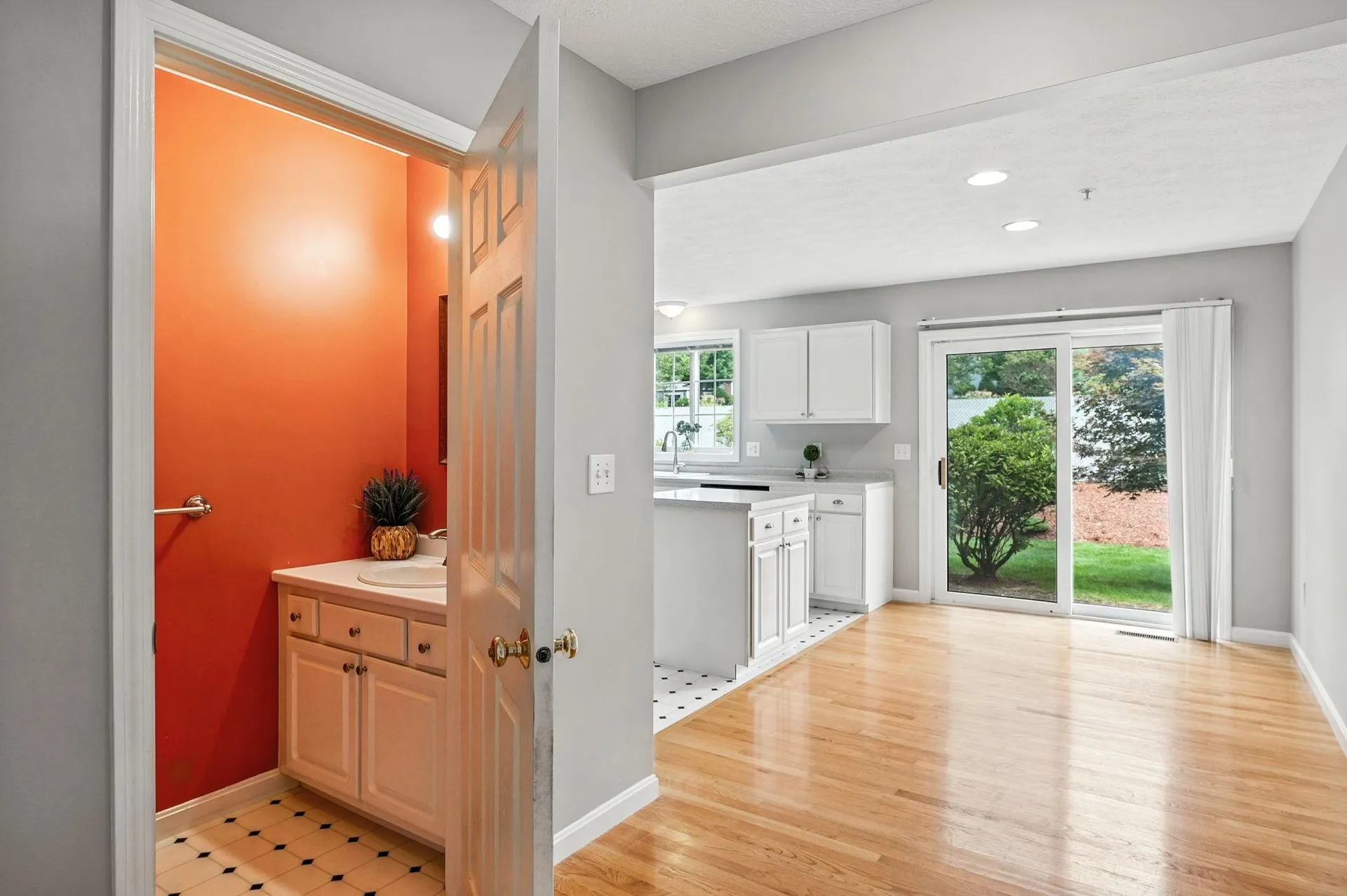 19 Georgetown Drive Nashua NH 03062