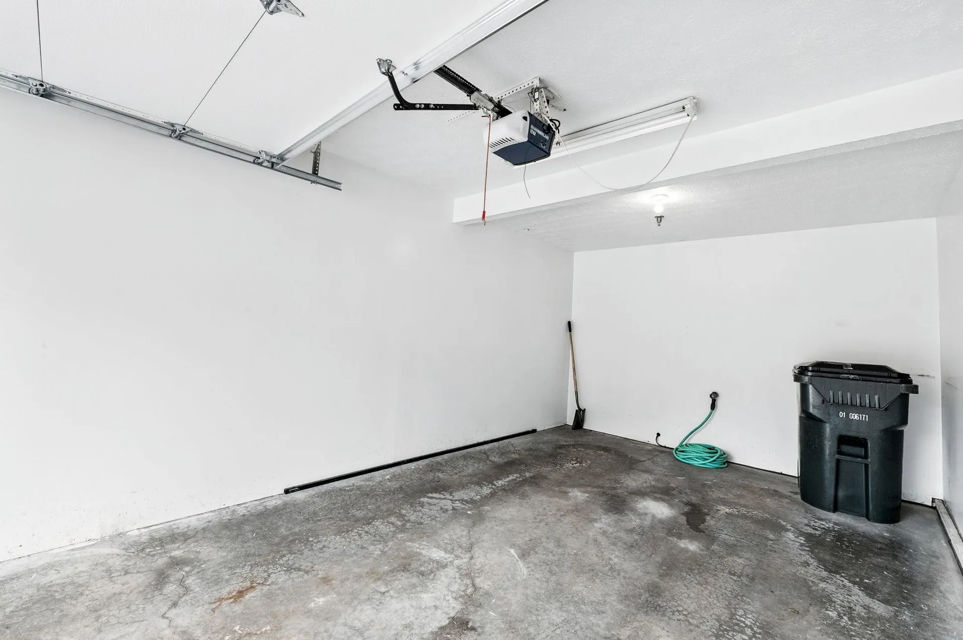 19 Georgetown Drive Nashua NH 03062