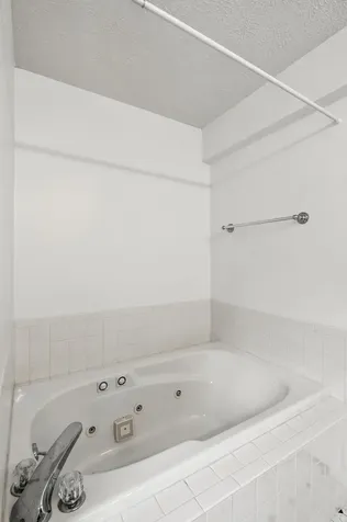 19 Georgetown Drive Nashua NH 03062