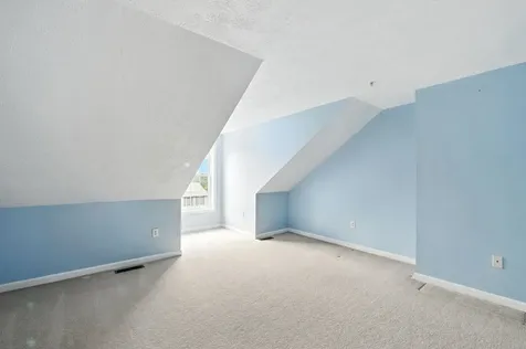 19 Georgetown Drive Nashua NH 03062