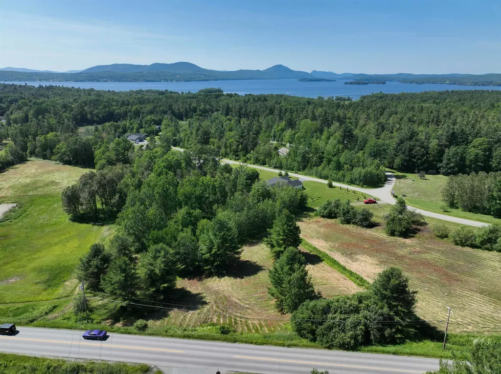 - Macintosh Lane Derby VT 05829