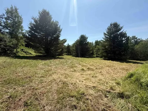 - Macintosh Lane Derby VT 05829