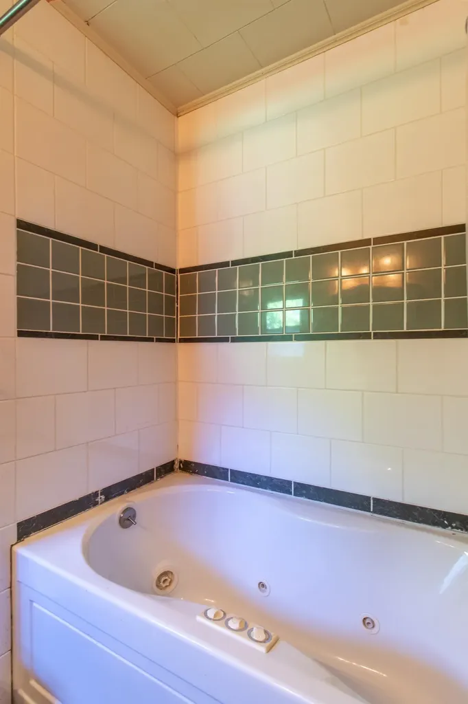 58 Second Street Newport City VT 05855