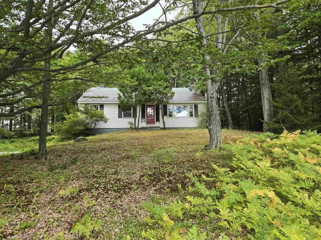 32 Homan Lane New London NH 03257