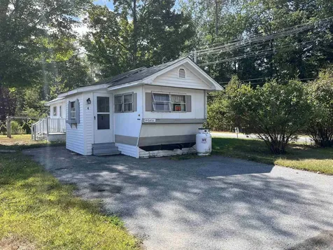 4 Morin Street Holderness NH 03245-0000