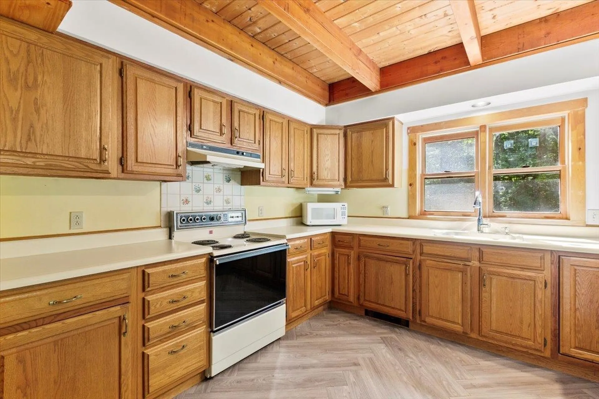 40 Middle Road Weston VT 05161