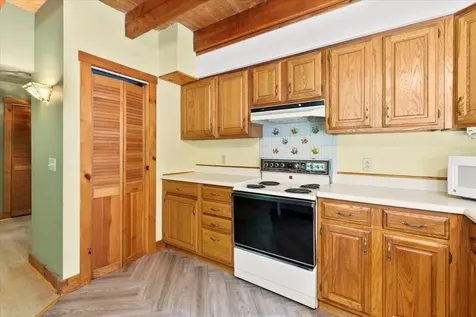 40 Middle Road Weston VT 05161