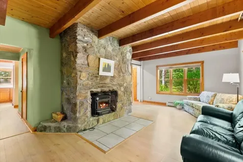 40 Middle Road Weston VT 05161