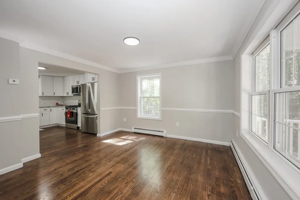 29 Glen Ridge Road Raymond NH 03077