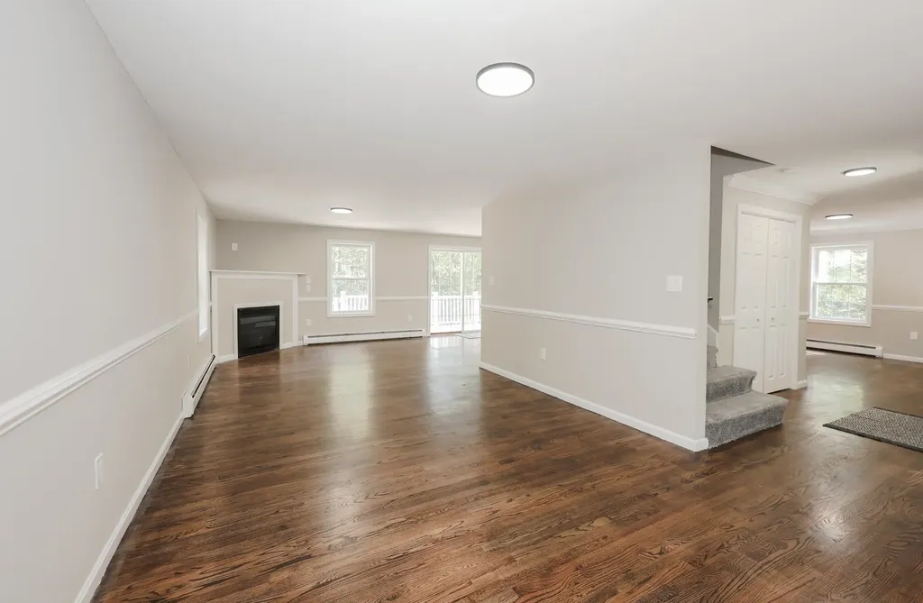 29 Glen Ridge Road Raymond NH 03077
