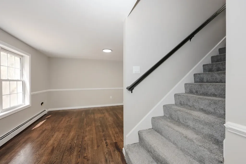 29 Glen Ridge Road Raymond NH 03077