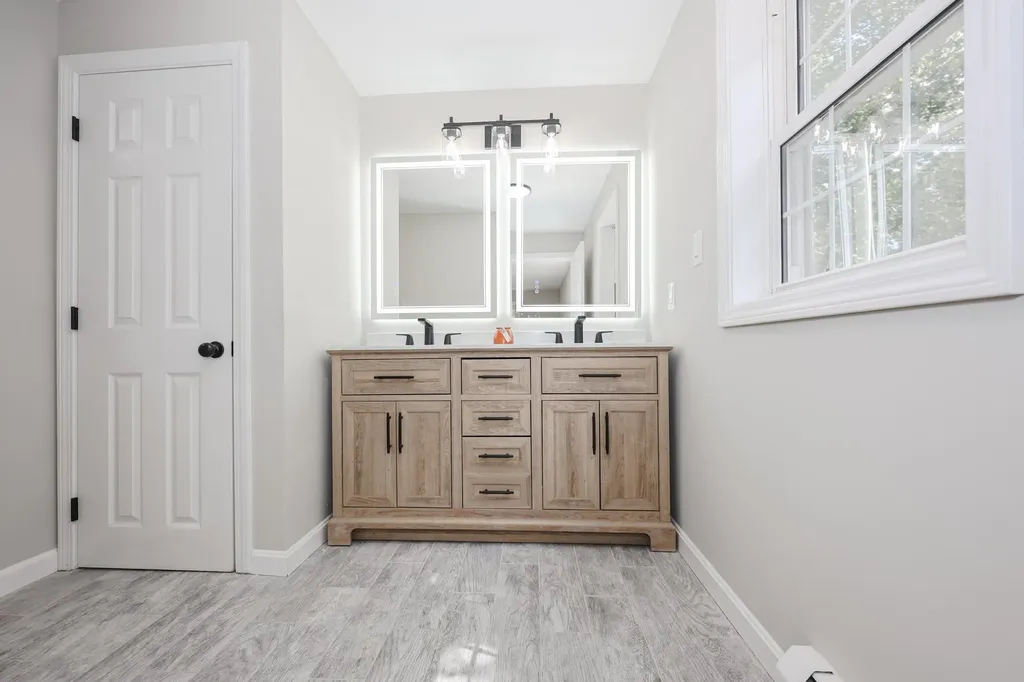 29 Glen Ridge Road Raymond NH 03077