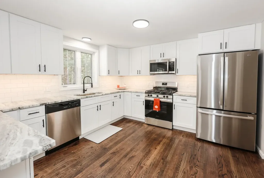 29 Glen Ridge Road Raymond NH 03077