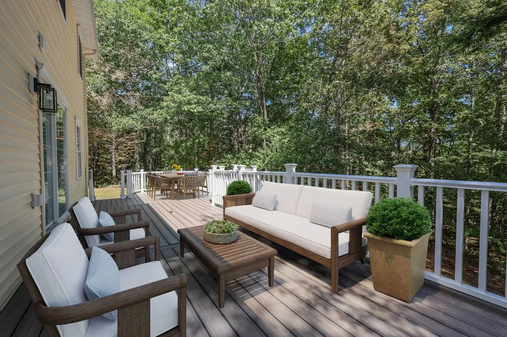 29 Glen Ridge Road Raymond NH 03077