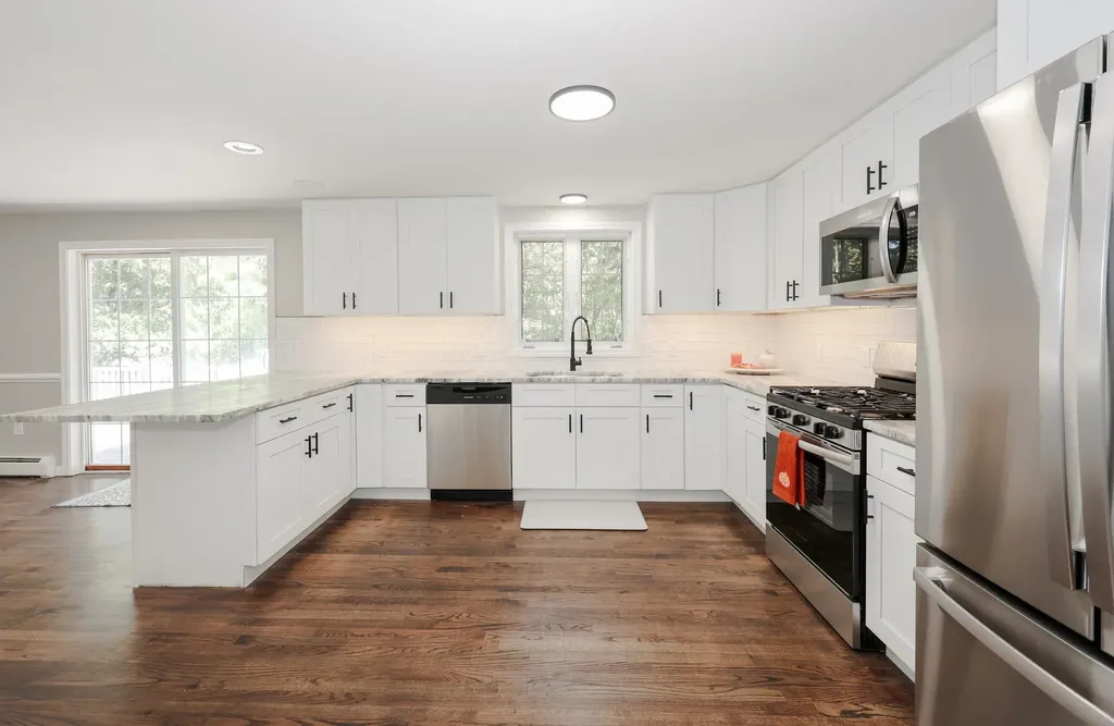 29 Glen Ridge Road Raymond NH 03077