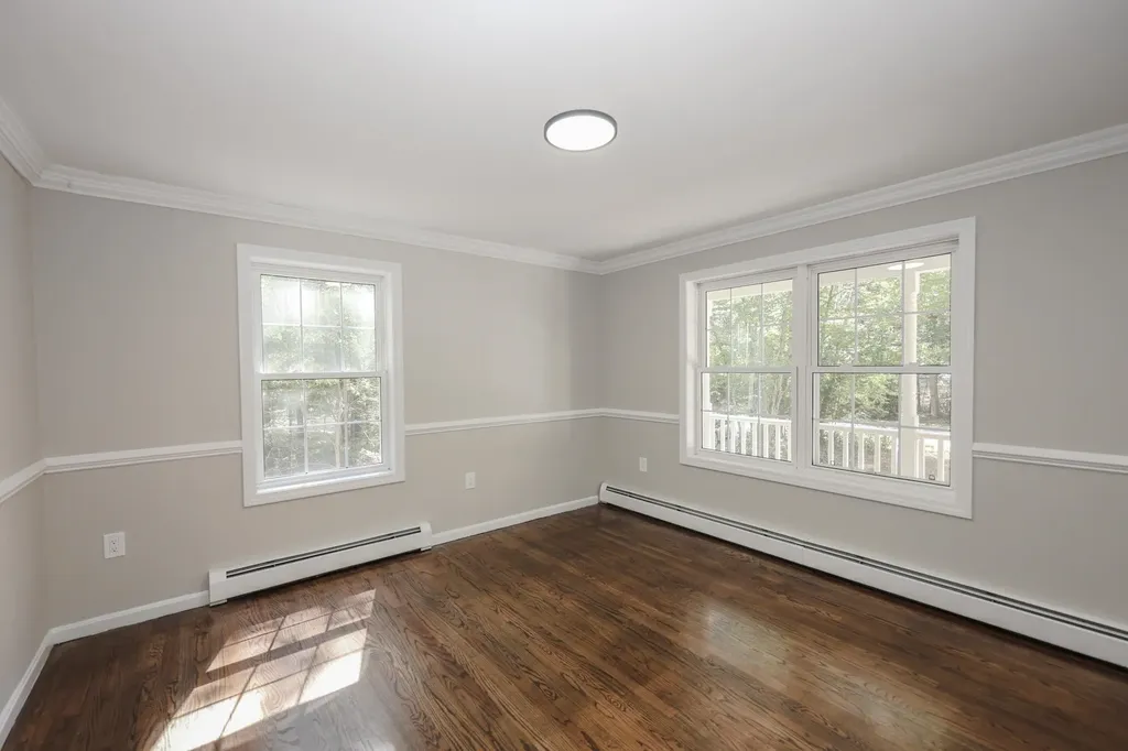 29 Glen Ridge Road Raymond NH 03077