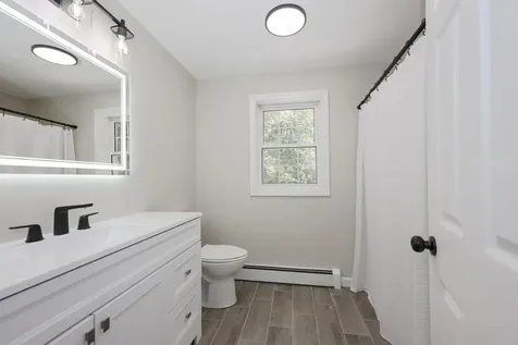 29 Glen Ridge Road Raymond NH 03077