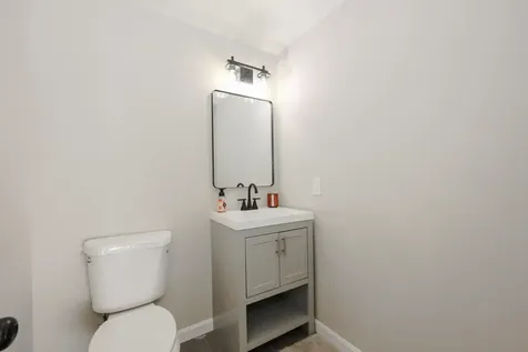 29 Glen Ridge Road Raymond NH 03077