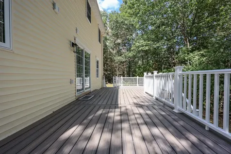 29 Glen Ridge Road Raymond NH 03077