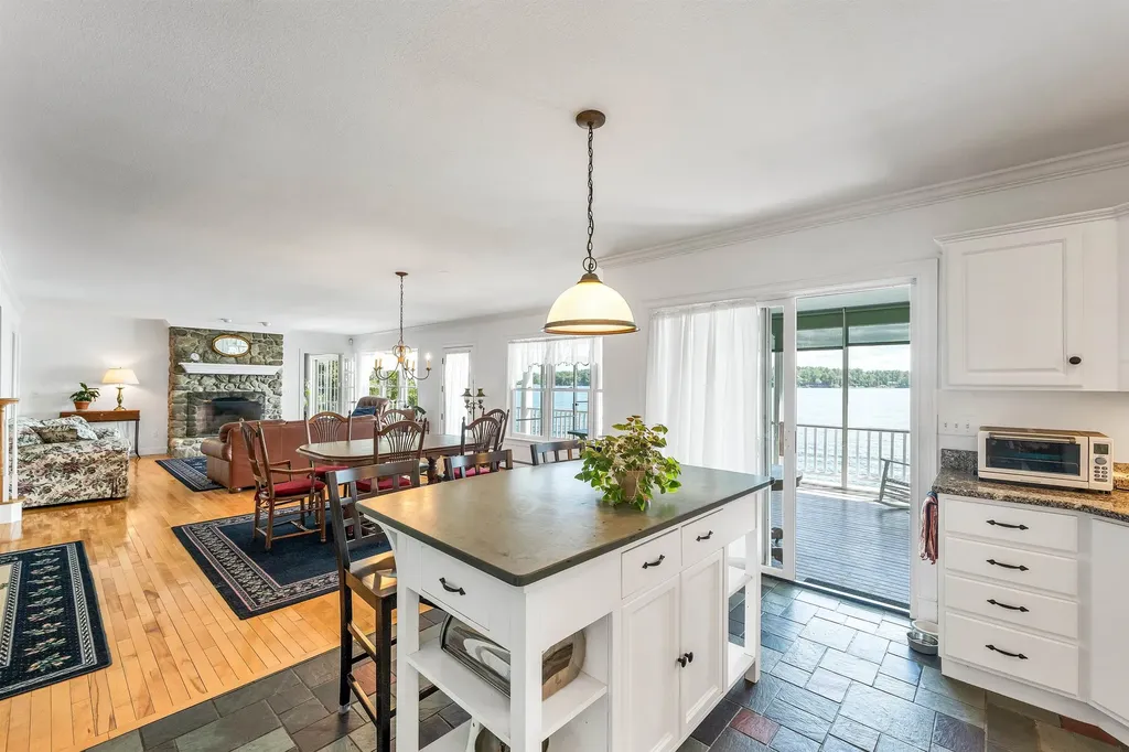 266 Sewall Road Wolfeboro NH 03894