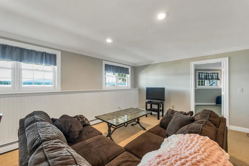 266 Sewall Road Wolfeboro NH 03894