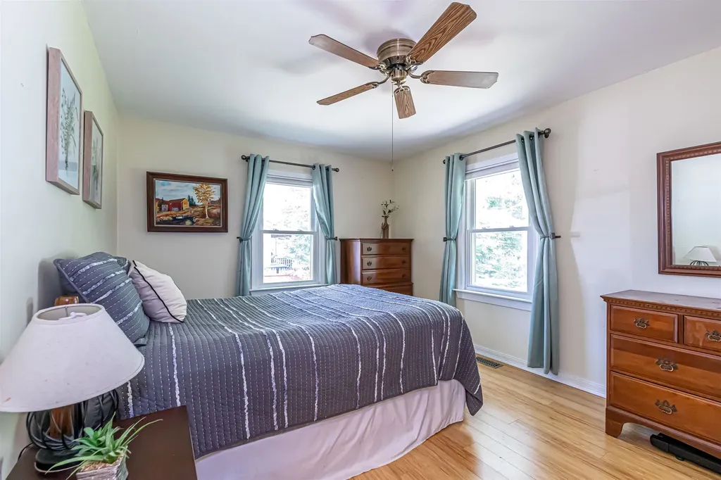 22 Cricket Lane Concord NH 03301