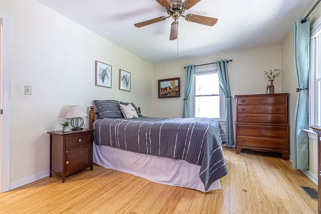 22 Cricket Lane Concord NH 03301