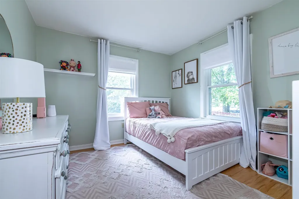 22 Cricket Lane Concord NH 03301