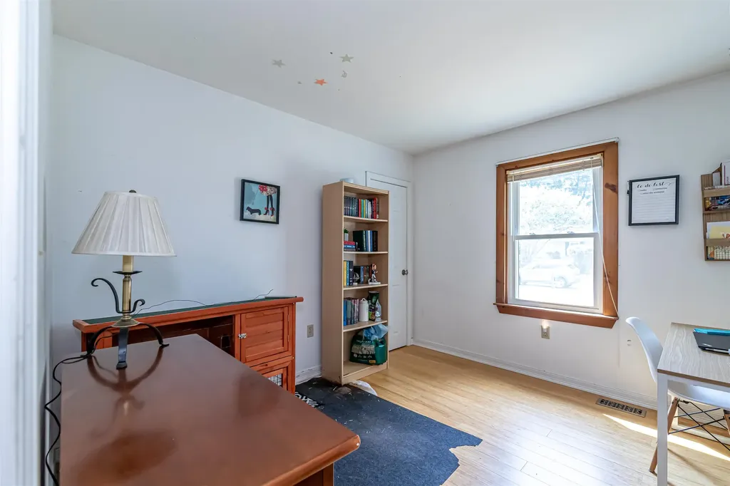 22 Cricket Lane Concord NH 03301