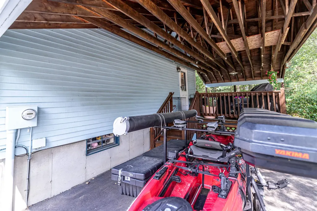 22 Cricket Lane Concord NH 03301
