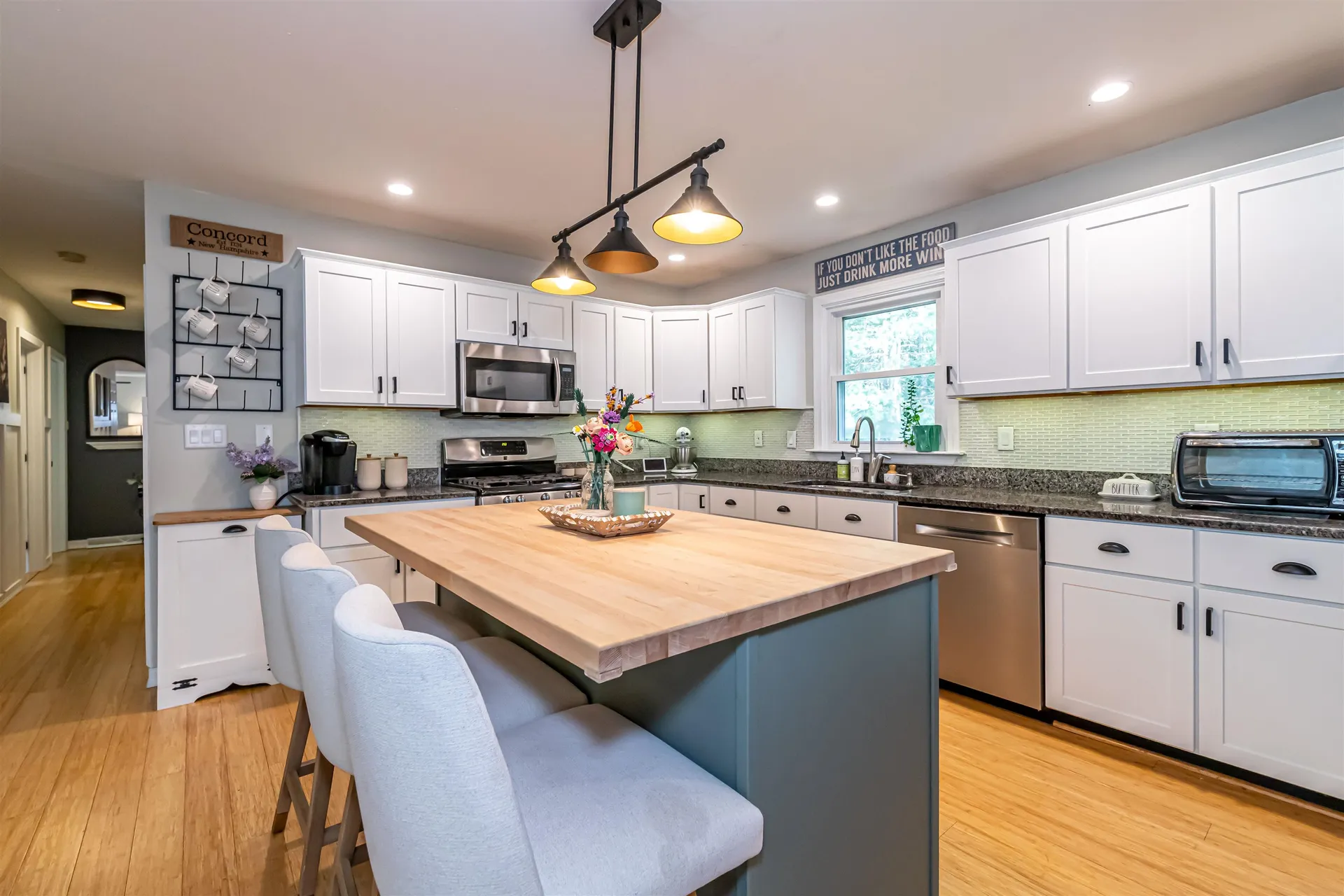 22 Cricket Lane Concord NH 03301