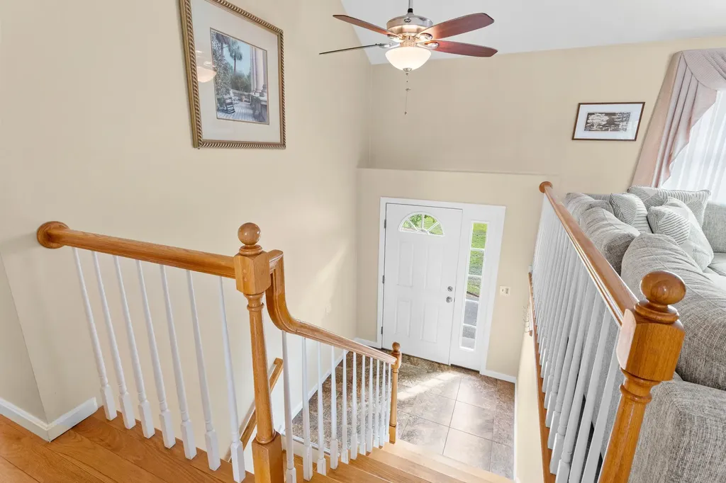 6 Gumpas Hill Road Pelham NH 03076