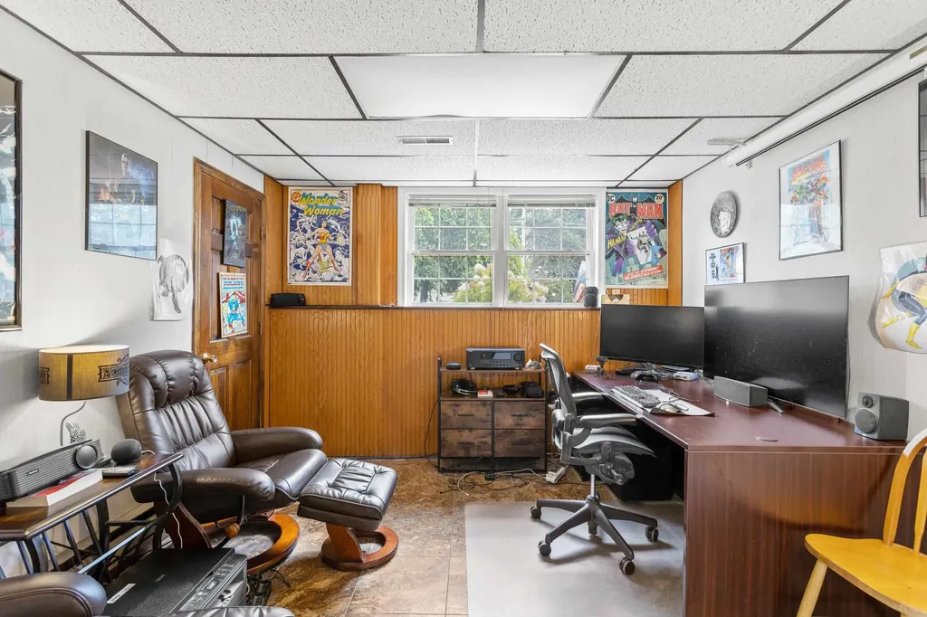 6 Gumpas Hill Road Pelham NH 03076