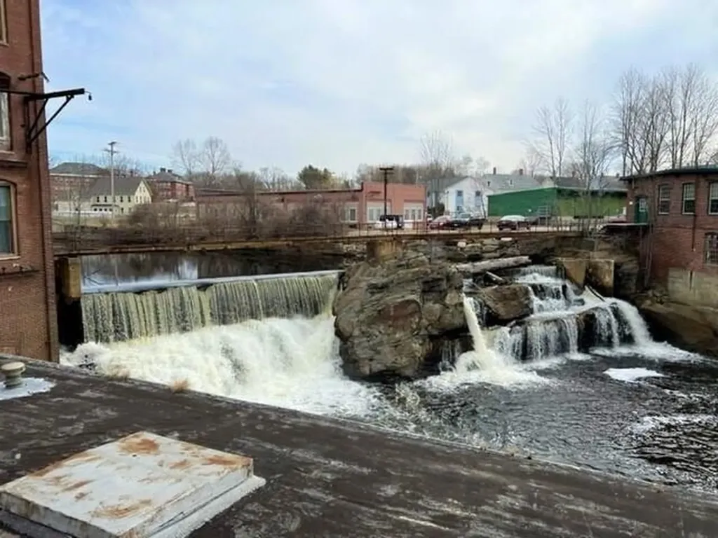 73 Pickering Road Rochester NH 03839