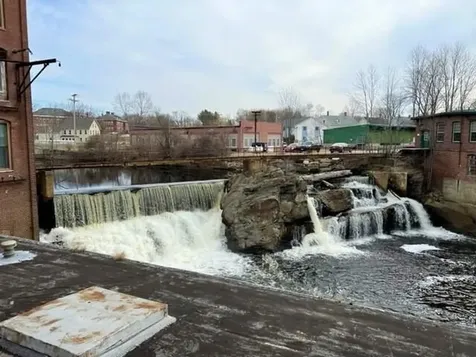 73 Pickering Road Rochester NH 03839