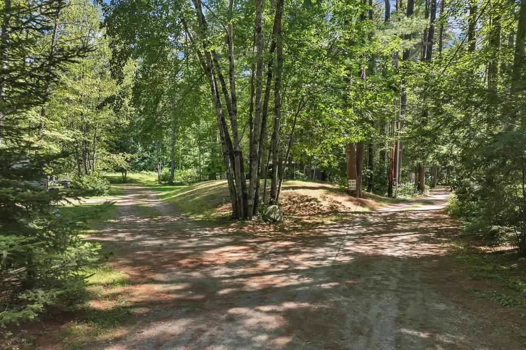 139 Governor Wentworth Highway Wolfeboro NH 03894