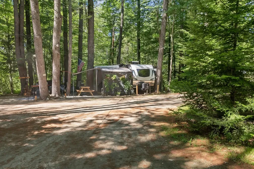 139 Governor Wentworth Highway Wolfeboro NH 03894