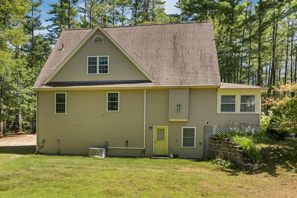 139 Governor Wentworth Highway Wolfeboro NH 03894